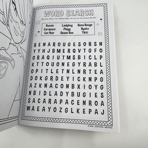 MIRACULOUS - COLORING & ACTIVITY BOOK With Mask and Stickers - Picture 4 of 6